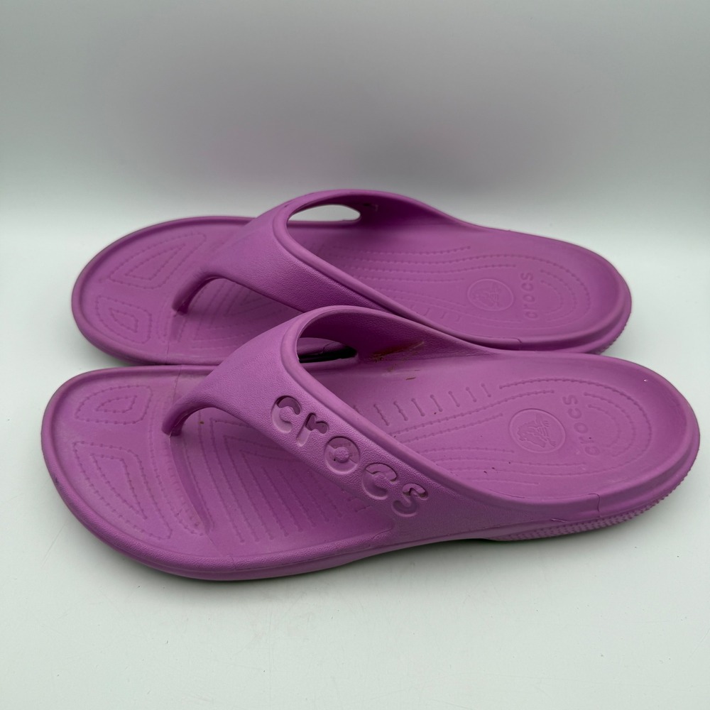 Crocs Baya Flip Flop Sandals Mens‎ Size 11 Purple Thong Slip On Beach Summer